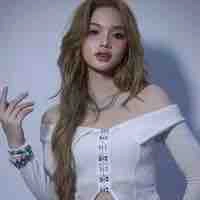 Phan Hoàng Thuý Vy-Vlary [2004]