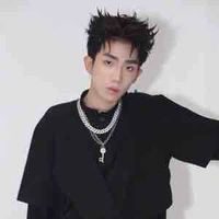 Hoàng Lê Bảo Minh(nhóc con) 