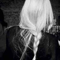 Nhật Thy-tác giả