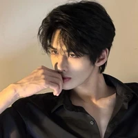 Hoàng Đức Long  ( Ba duy )