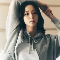 Kim Jisoo [chị]