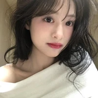 Jung Ahyeon [em Jung]