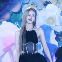 June - nàng