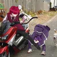 cả lớp ( - ai thì - )