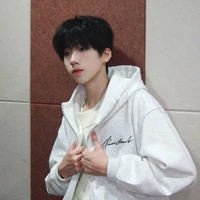 Nhiếp Vĩ Thần