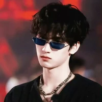 Nghiêm Hạo Tường ( anh )