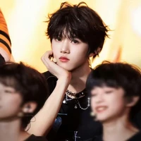 Trương Hàm Thụy- em