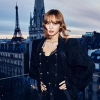 Lalisa Monobal(cô)