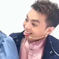 con người đa nhân cách (tgiả )