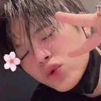 Tác giả đang tập hát^^