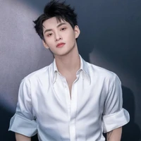 Hoàng Hùng ( Hùng Huỳnh )