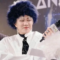 Đức Duy ( bị xuyên ko )