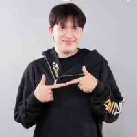 Lạc Lạc 