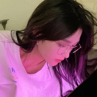 Vương Dịch - cô