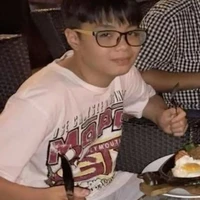 Con Nhỏ Tác giả