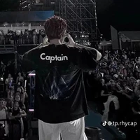 Hoàng Đức Duy-Captain