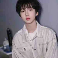 Nhiếp Vĩ Thần