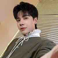 Q. Hùng(phone)
