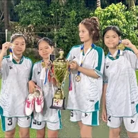 tứ đại mẫn nhii