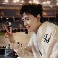 Lê Quang Hùng:(nguyên chủ cũ)