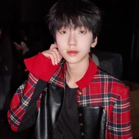 Nhiếp Vỹ Thần - T