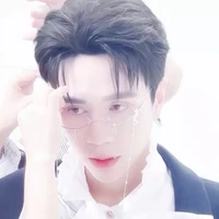 quang hùng
