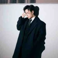 Lê Quang Hùng-phone