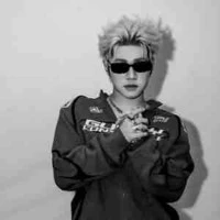 Hoàng Đức Duy- bông