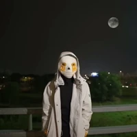 707