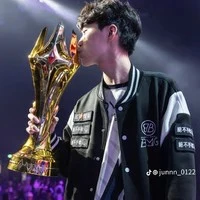 trần quán tuấn junnn