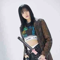 Lisa(hắn)