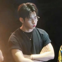 Hùng Huỳnh