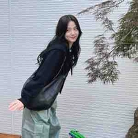 Kim Jisoo (Y)