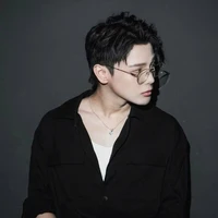 Phạm Đình Thái Ngân(ba của hùng)