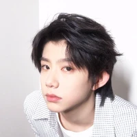 Trần Dịch Hằng-nhóc