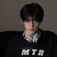 Trần Quốc Tuấn _dad anh 