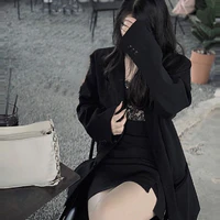 cô phó hiệu trưởng (mẹ hùng huỳnh)