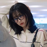 Jung Ahyeon(cô)