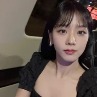 Kim Jisoo [Cô]