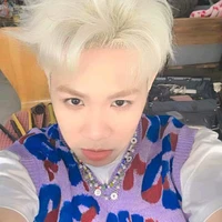Cục Bông bị híp hóp 😎