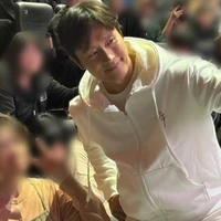 Thủ Lĩnh [ 001 , Byung Hun ]