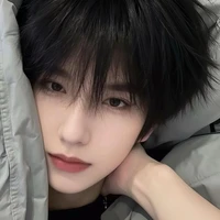 Lưu Ảnh Quân-hắn