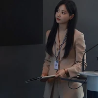 Giáo viên Kim