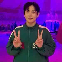 Yim Si-wan[333]