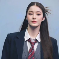 Namtan Tipnaree-bạn cô