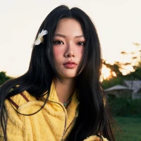 Nguyễn lê ánh sáng — aza