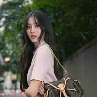 Benyapa/View-Chị/