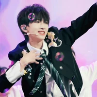 Tả Kỳ Hàm - cậu(omega)