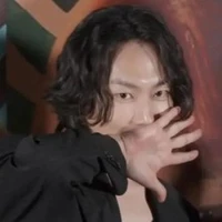 Roh Phu Nhân - Tác giả