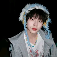Nhiếp vĩ Thần-anh¹⁰